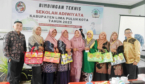 KOMPAK: Para guru ketika mengikuti Bimtek Sekolah Adiwiyata Kabupaten Limapuluh Kota.(IST)