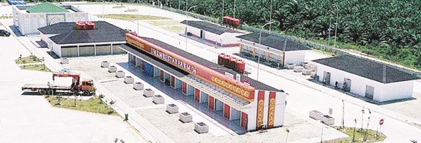 SEGERA DIFUNGSIKAN: Bangunan rest area Jalan Tol Pekanbaru-Bangkinang yang berada di Km 36 sisi A dan sisi B sudah hampir rampung dan segera beroperasi. Foto diambil belum lama ini.(HKI)