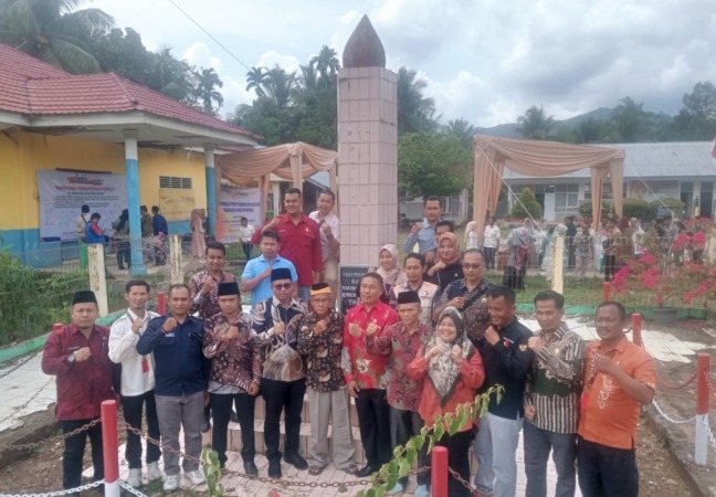Bawaslu Solsel Deklarasi Kampung Pengawasan Pemilu Partisipatif di Nagari Bidar Alam, daerah pusat Pemerintah Darurat Republik Indonesia (PDRI).
