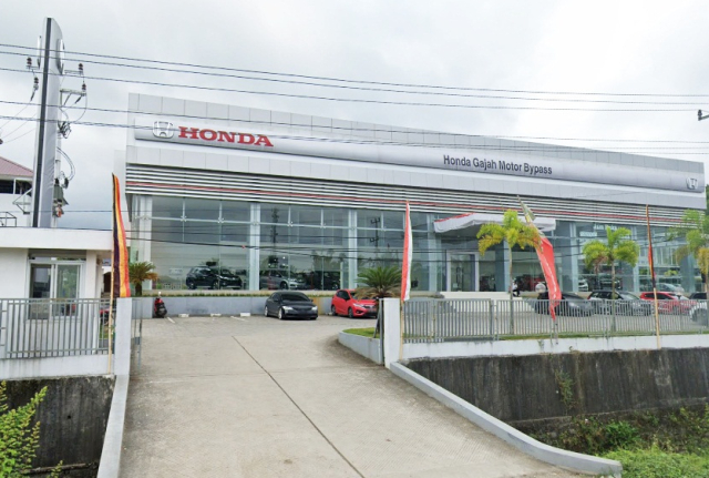Honda Gajah Motor Bypass Padang