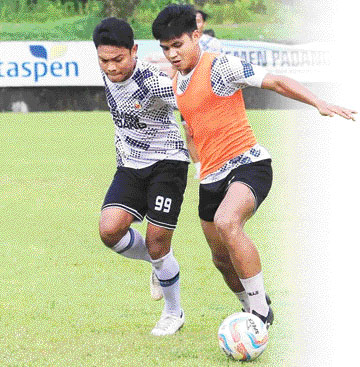 FOKUS: Skuad Semen Padang FC bekerja keras dalam mempersiapkan diri untuk menjamu PSMS Medan di Stadion H Agus Salim Padang, malam ini.(INSTAGRAM SEMEN PADANG FC)