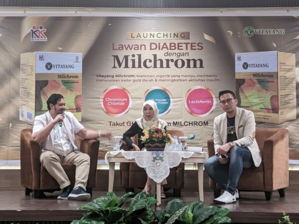 Launching Vitayang Milchrom di Kota Padang