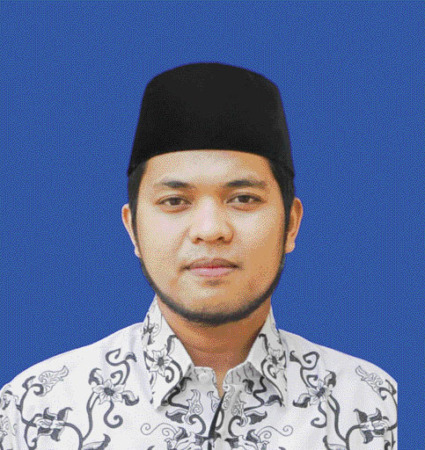 Muhammad Al Fathoni, S.Pd.I (KEPALA SMP AL QURAN AL ZAMRIYAH ISLAMIC BOARDING SCHOOL SIMALANGGANG)