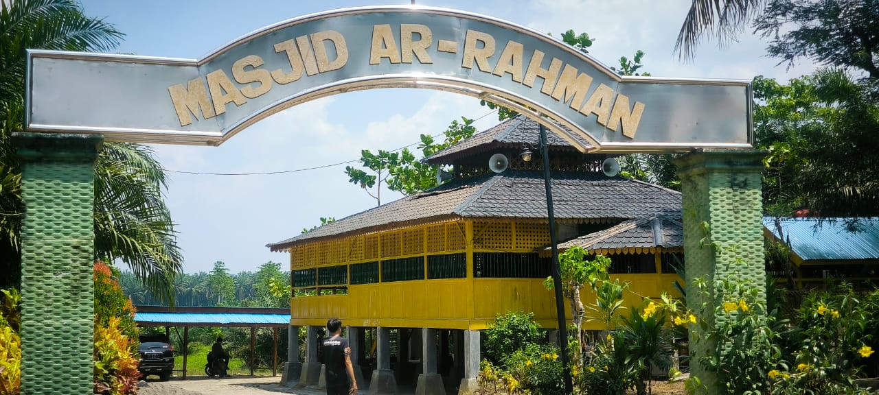 Masjid Ar-Rahman, masjid yang tertua di Langkat dibangun tahun 1775 oleh pedagang asal Yaman.Teddy Akbari/Sumut Pos.