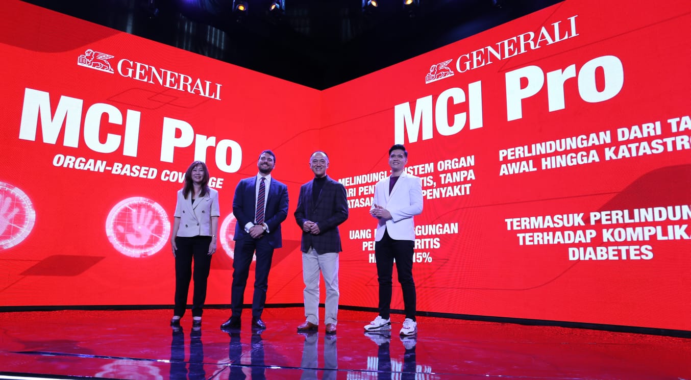 PROTEKSI INOVATIF - Manajemen Generali Indonesia saat sesi seremoni peluncuran MCI PRO, sebuah produk asuransi inovatif yang memberikan perlindungan penyakit kritis dengan konsep sistem organ.
