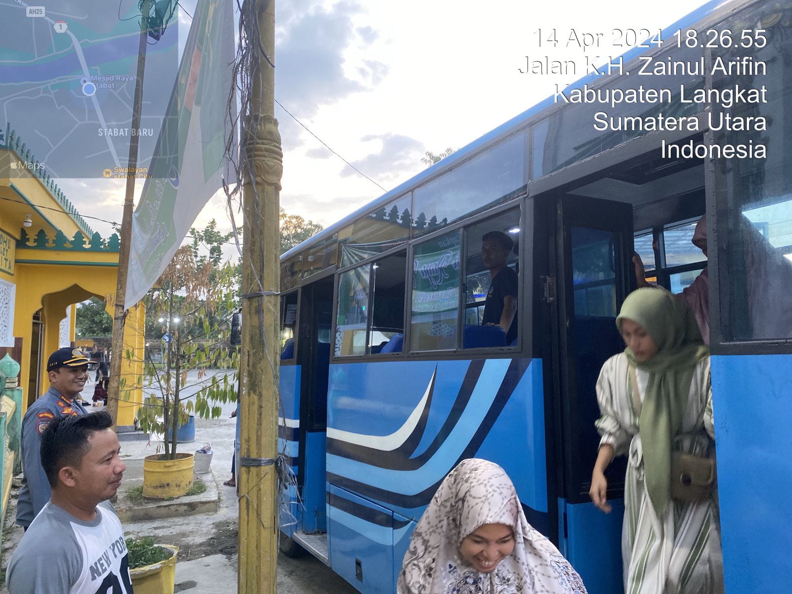 BUS GRATIS: Layanan bus gratis sebagai wujud implementasi program kerja Bubur Pedas Pj Bupati Langkat. (Diskominfo Langkat/Sumut Pos)