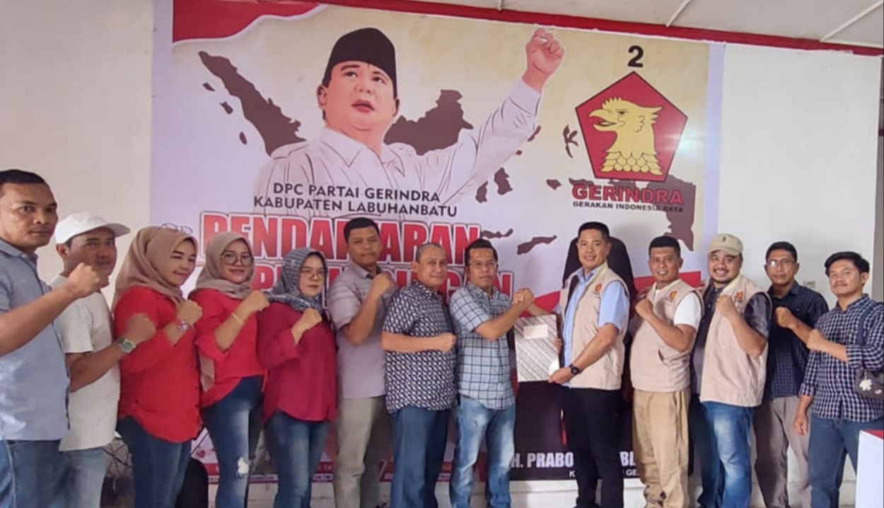 PENJARINGAN: Pendaftaran dan penjaringan Bakal Calon Kepala Daerah (Bacakada) Labuhanbatu di Partai Gerindra Labuhanbatu. (fajar)
