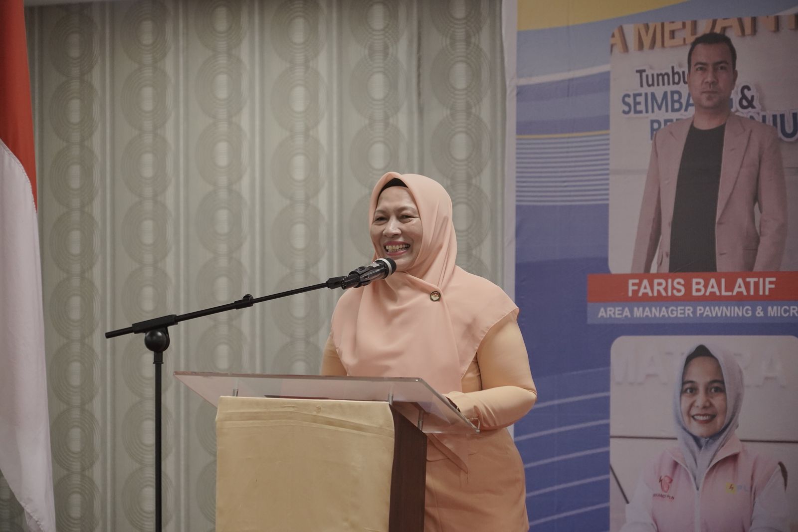 Ketua DWP Prov. Sumatera Utara, Ny. Dian Arief S. Trinughroho secara resmi membuka workshop Perencanaan Keuangan dan Ketenagalistrikan Berbasis Aplikasi.