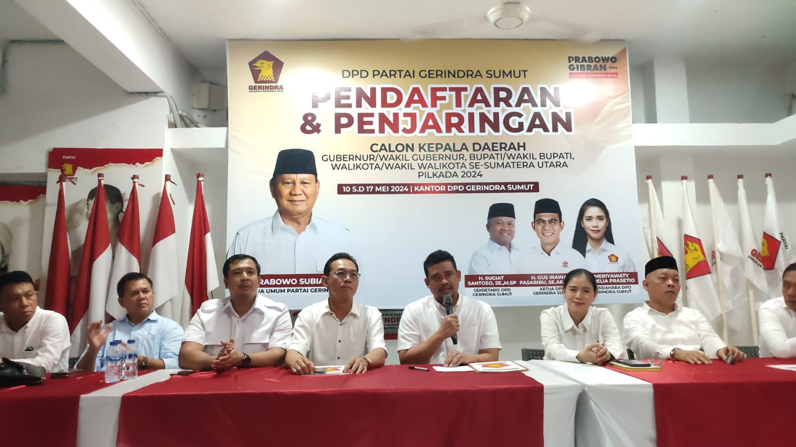 RESMI: Wali Kota Medan, Bobby Nasution di Kantor DPD Gerindra Sumut.(BAGUS SYAHPUTRA/SUMUT POS)