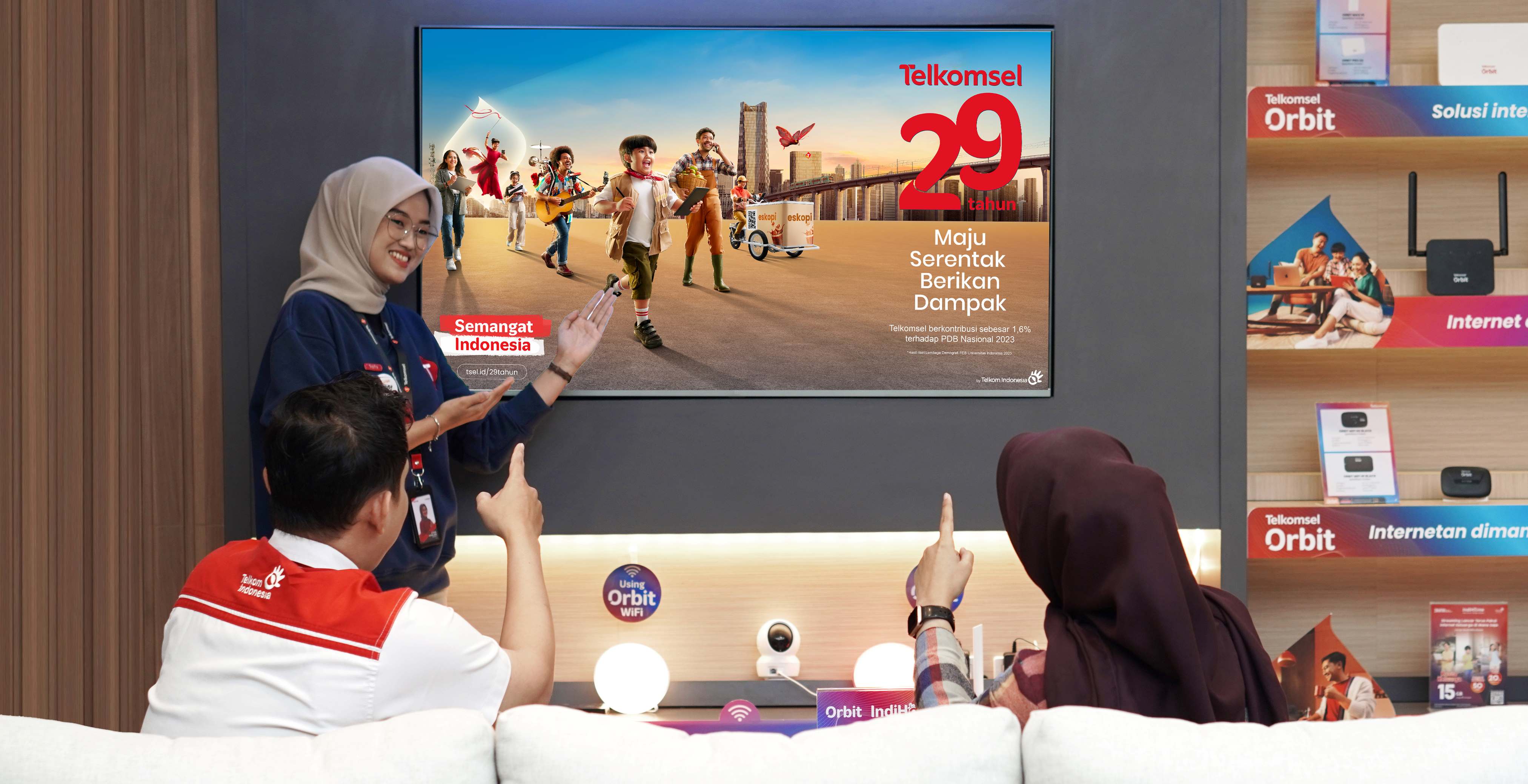 Telkomsel memaknai usia 29 tahun dengan mengusung semangat untuk Maju Serentak Berikan Dampak bagi Indonesia dengan senantiasa mendampingi masyarakat, memberikan pelayanan terbaik bagi setiap orang.