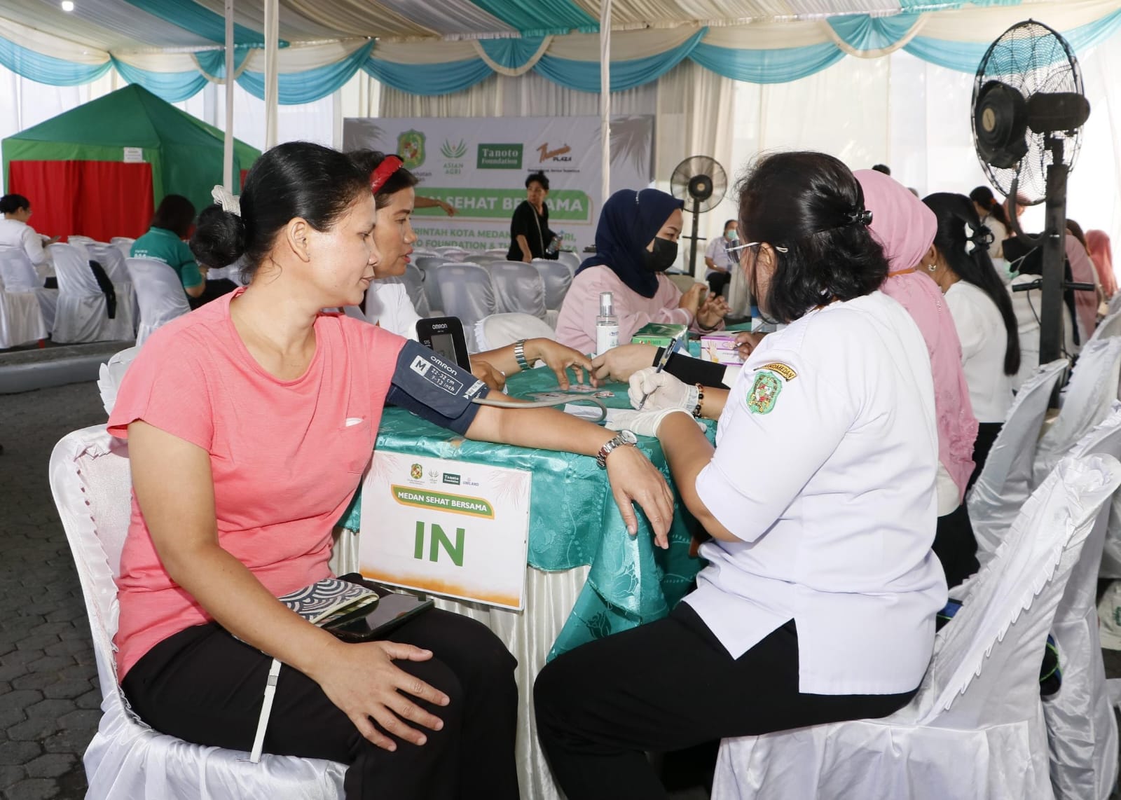 Bekerja sama dengan Dinas Kesehatan Kota Medan, Asian Agri dan Tanoto Foundation menggelar Medan Sehat Bersama kedua kalinya di Area Gedung Thamrin Plaza, Medan.