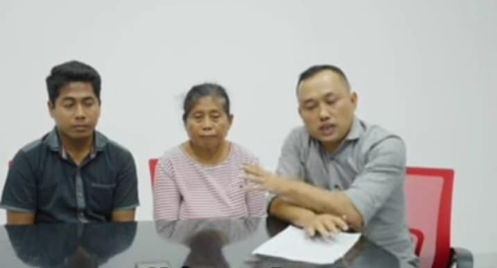 BERSAMA: Tim Bidang Hukum dan Hak Asasi DPP Pasimbur, M Gading Sianturi SH MH bersama keluarga korban, Senin (24/6). Sumut Pos/Dokumen Pribadi