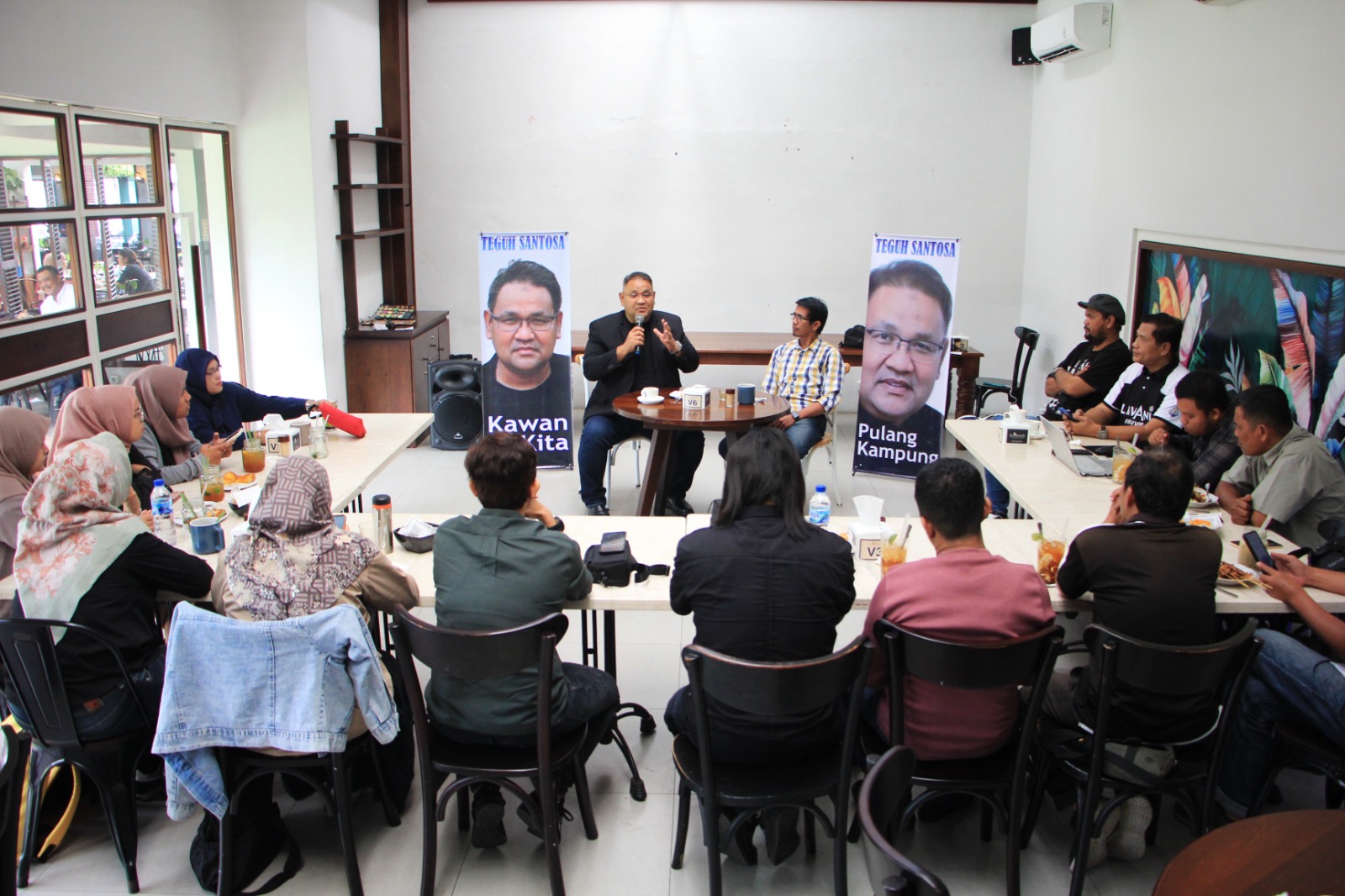 SIAP DAMPINGI: Teguh Santosa menyatakan siap mendamping Bobby Nasution di Pilgub 2024.