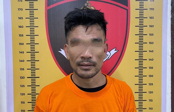 DIAMANKAN: Popo saat diamankan di Polres Sergai atas kasus pencurian pemberatan. (FADLY/SUMUT POS)