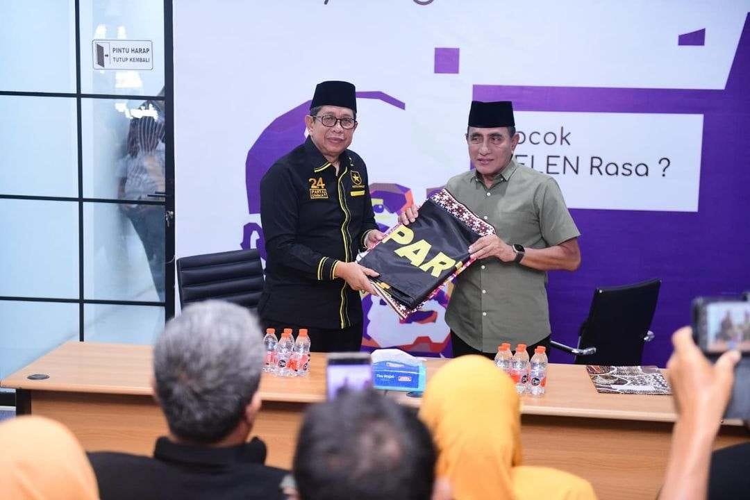 DUKUNG: Dewan Pengurus Wilayah (DPW) Partai Ummat Sumatera Utara memberikan dukungan penuh kepada bakal calon (bacalon) Gubernur Sumut, Edy Rahmayadi, untuk bertarung di Pilgub Sumut 2024. ( IKHSAN)