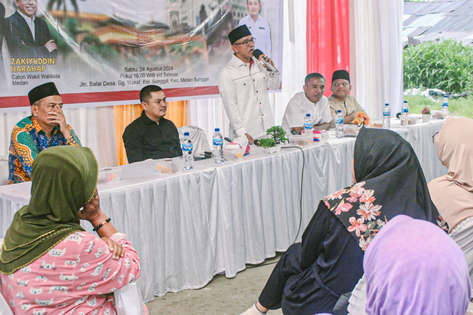 Zakiyuddin Harahap saat menghadiri kegiatan Silaturahmi sekaligus Deklarasi Bilal Mayit dan Penggali Kubur Kota Medan di Jalan Balai Desa Gg Wakaf, Kelurahan Sunggal, Kecamatan Medan Sunggal, Minggu