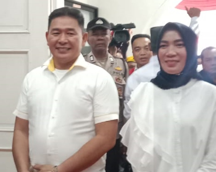 Mangatas Marulitua Silalahi  dan Ade  Sandra Br Purba.