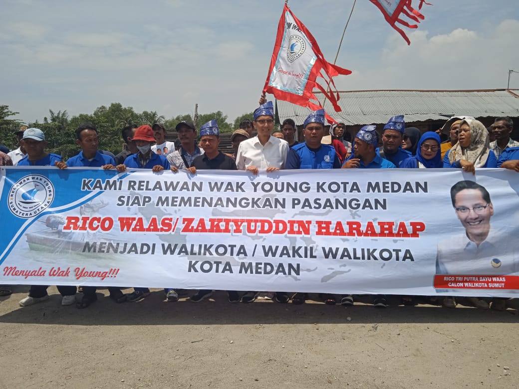 DEKLARASI: Relawan Wak Young Kota Medan dan DPC HNSI Kota Medan, mendukung pasangan Rico-Zaki menjadi Wali Kota dan Wakil Wali Kota Medan Periode 2024-2029.