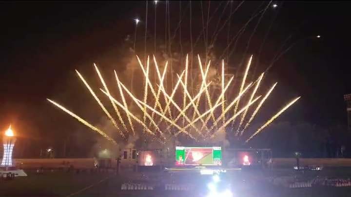 MERIAH: Pembukaan PON XXI Aceh-Sumatera Utara yang berlangsung secara live di Stadion Baharuddin Siregar, Kabupaten Deli Serdang, Sumatera Utara, Senin (9/9/2024) malam berlangsung meriah.