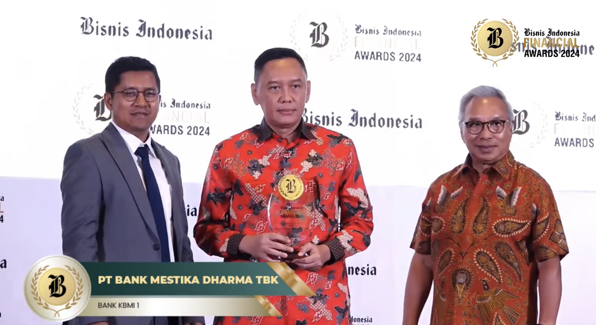 Bank Mestika saat meraih penghargaan &ldquo;Most Efficient Bank&rdquo; yang diberikan Bisnis Indonesia di Jakarta.