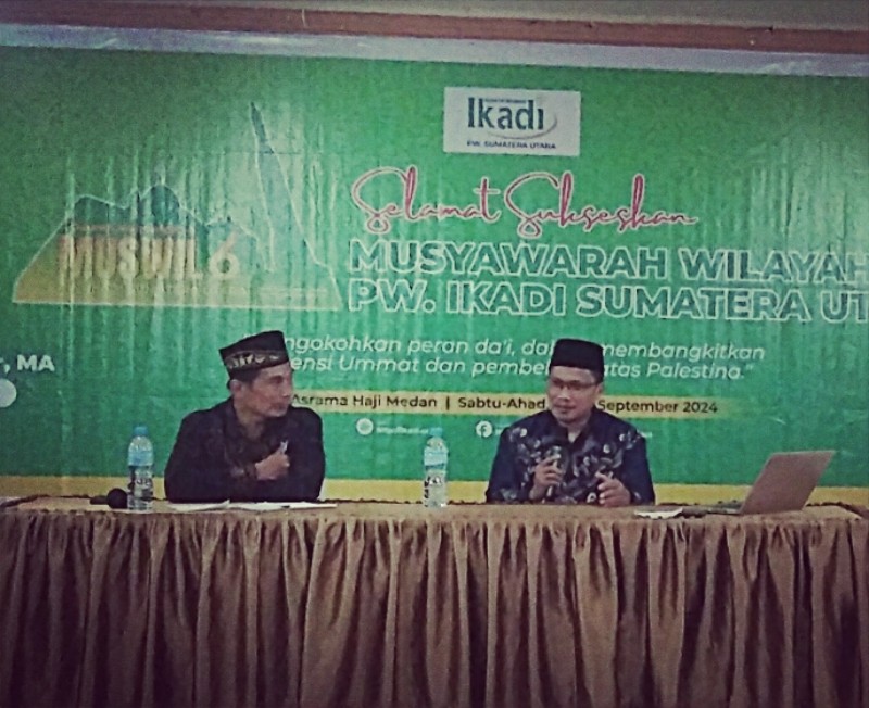 Sekjen Pengurus Pusat IKADI DR Khairan Muhammad Arif, M.Ed saat menyampaikan materi tentang Islam Washatiyah.