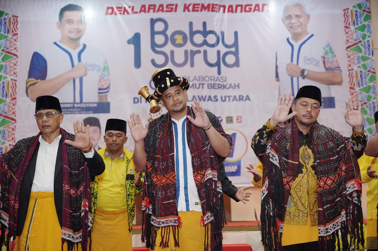Calon Gubernur Sumatera Utara no urut 1, Bobby Nasution, saat Deklarasi Pemenangan Bobby-Surya di Hotel Sapadia Gunung Tua, Kabupaten Paluta, Minggu (29/9/2024) malam.