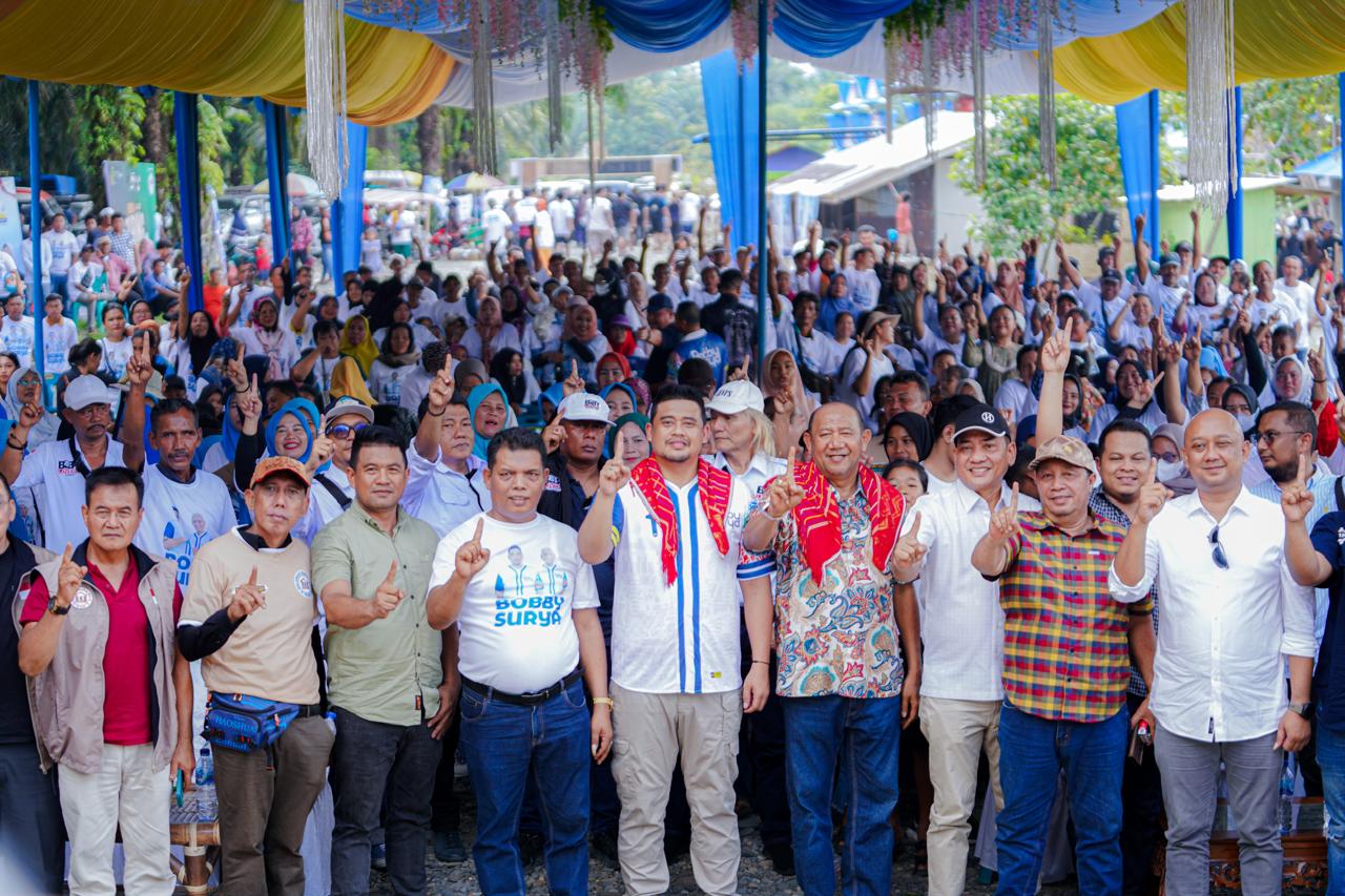Masyarakat deklarasikan dukungan kepada paslon Bobby-Surya pada Pilgubsu 2024. (Ist)