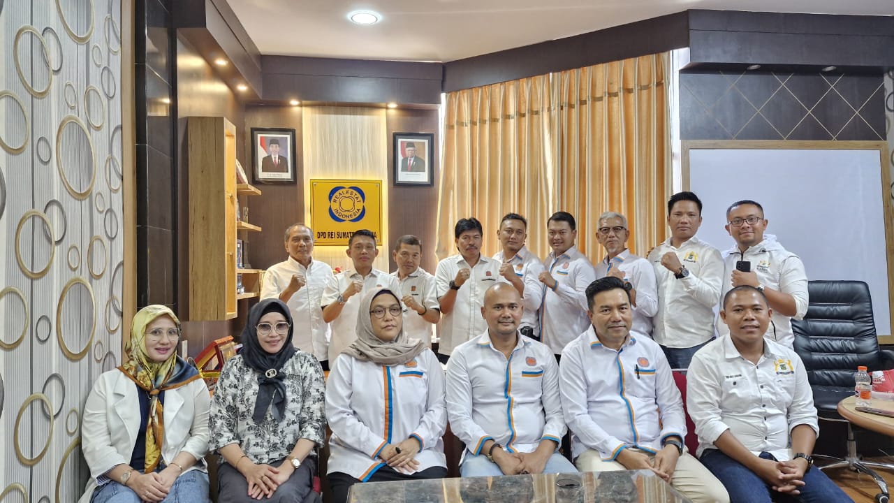 TEMU PERS: REI Sumut saat menggelar temu pers di Medan, Senin (14/10). Sumut Pos/Dokumen Pribadi