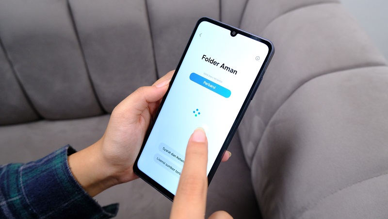 Jaga Keamanan Data dengan Samsung Knox Vault di Galaxy A06.