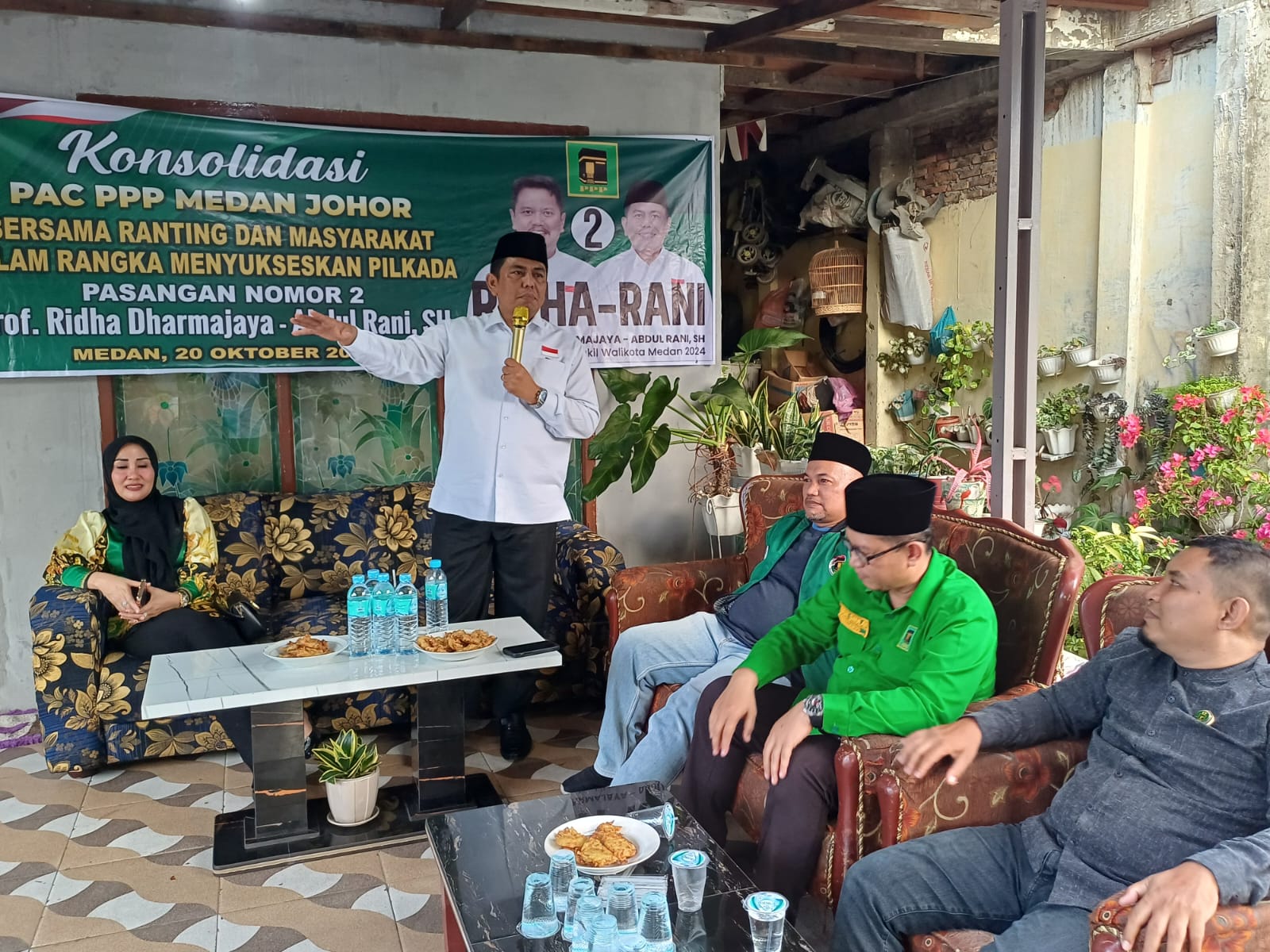 BERSAMA: Abdul Rani dalam kegiatan Konsolidasi PAC PPP Medan Johor bersama ranting dan masyarakat untuk memenangkan pasangan Calon Wali Kota dan Wakil Wali Kota Medan nomor urut 2, Prof Ridha Dharmaja