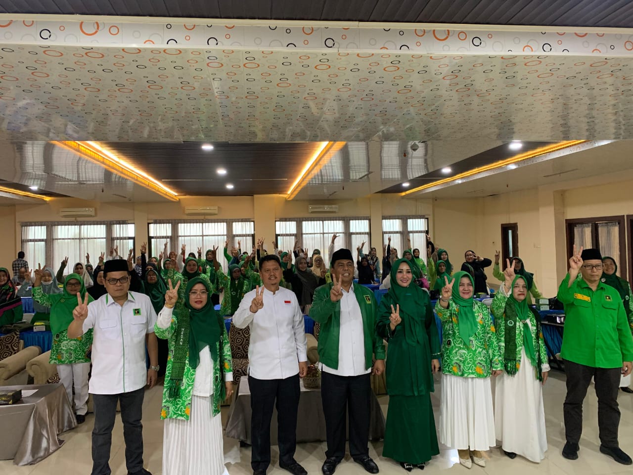 Calon Wali Kota dan Wakil Wali Kota Medan nomor urut 2, Ridha-Rani saat menghadiri kegiatan Konsolidasi WPP&nbsp;se-Kota&nbsp;Medan