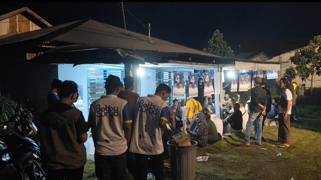 TEMPAT KEJADIAN: Posko pemenangan paslon nomor 04 yang menjadi tempat kejadian adu mulut sesama relawan.&nbsp;(Istimewa)
