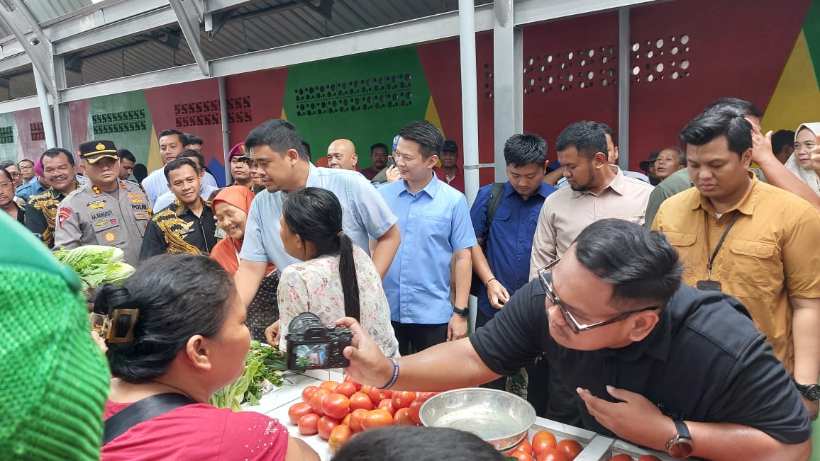 BEROPERASI: Aktivitas jual beli kembali ramai di Pasar Akik usai diresmikan kembali beroperasi.  ISTIMEWA/SUMUT&nbsp;POS