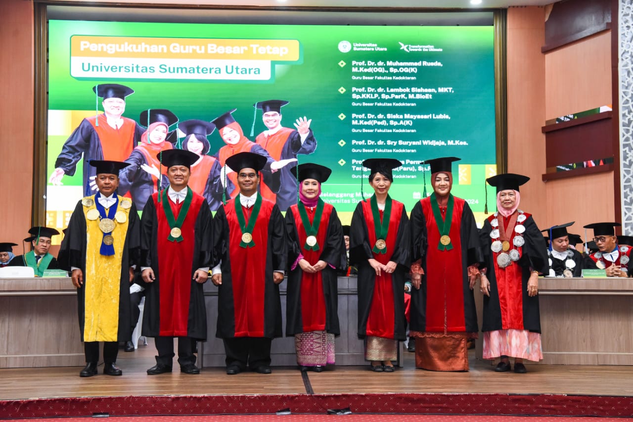 KUKUHKAN: Universitas Sumatera Utara kembali melangsungkan Upacara Pengukuhan Guru Besar Tetap di Gelanggang Mahasiswa, Kamis (19/12). (Dokumen&nbsp;Humas&nbsp;USU)