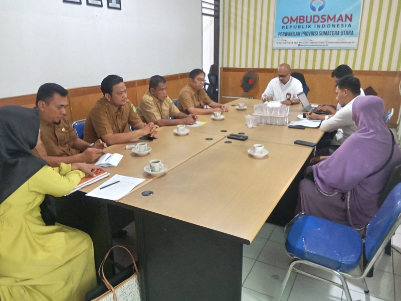 PEMERIKSAAN: Ombudsman RI Perwakilan Provinsi Sumatera Utara melakukan pemeriksaan terhadap Kepala SD Swasta Abdi Sukma, Ketua Yayasan, Abdi Sukma dan Kepala Bidang SD Dinas Pendidikan Kota Medan.