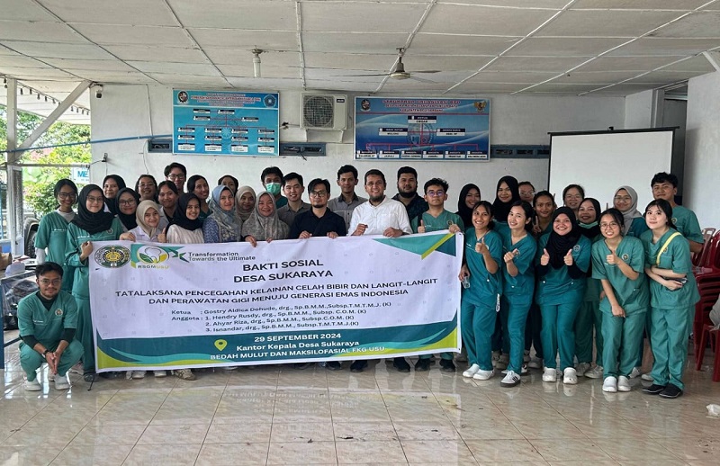 Departemen Ilmu Bedah Mulut dan Maksilofasial FKG USU saat mengedukasi masyarakat tentang celah bibir dan langit-langit di Desa Suka Raya, Deli Serdang. (ist)