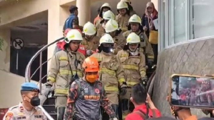 Korban kebakaran Glodok Plaza sudah dievakuasi. Tinggal empat lagi yang masih dalam tahap&nbsp;pencarian.