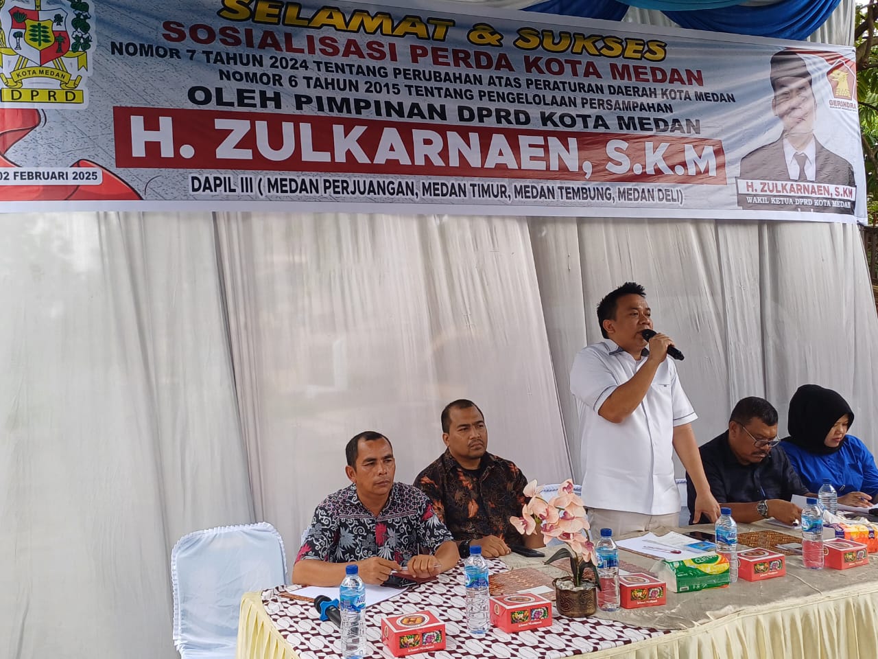 Pimpinan (Wakil Ketua) DPRD Kota, Zulkarnaen SKM menggelar Sosialisasi Perda Kota Medan tentang Pengelolaan Persampahan (Foto: ISTIMEWA/SUMUT POS)