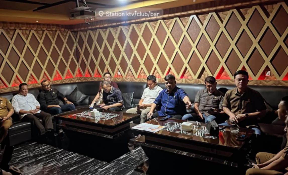 SIDAK:  Sejumlah anggota DPRD Medan dari Komisi III  melakukan  sidak ke sejumlah tempat hiburan seperti diskotek/ karaoke dan spa pada Senin (3/2/2025).  FOTO: ISTIMEWA/SUMUT POS