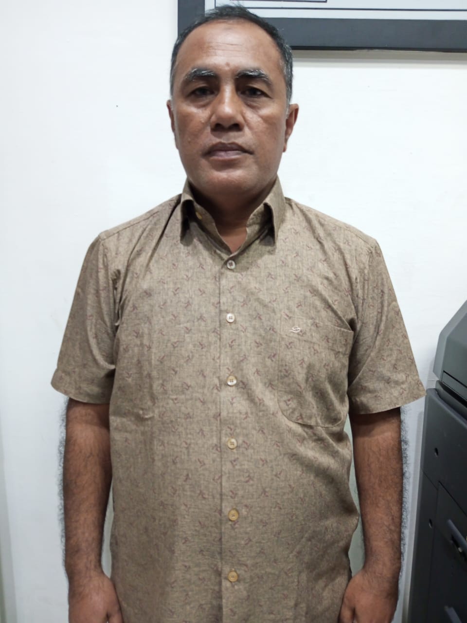 SERAHKAN DIRI: Mantan Kadis PMD Kota Padangsidimpuan, IFS yang menyerahkan diri ke kejaksaan. (Ist)