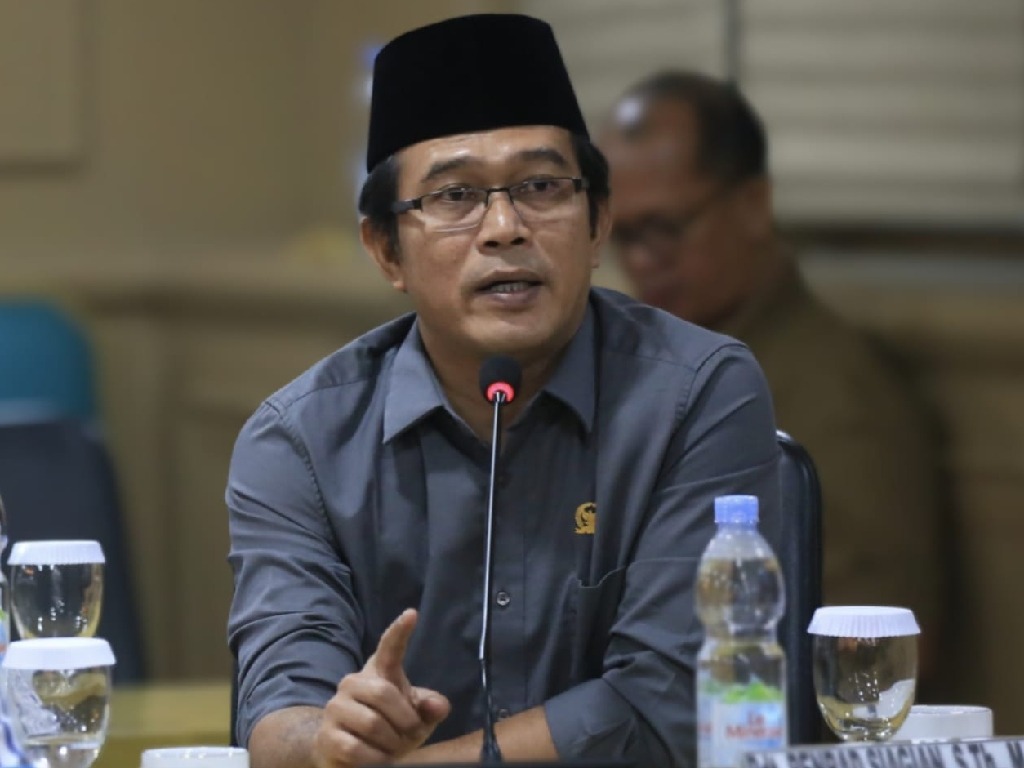 Anggota DPD RI asal Sumut Pdt Penrad Siagian.