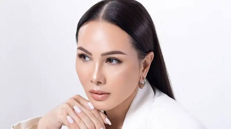 Fitri Salhuteru