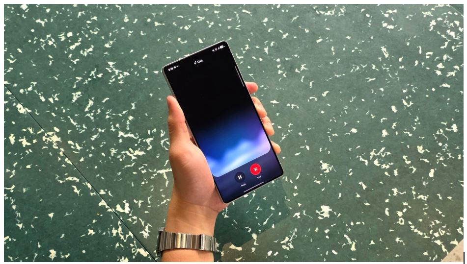 Gemini yang terintegrasi dengan Galaxy S25 Series bisa jadi teman brainstorming kamu.