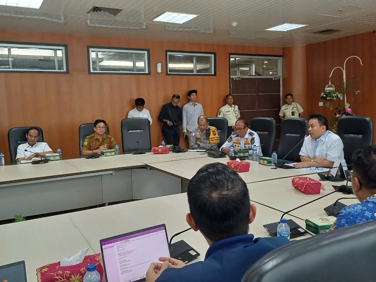 Foto (Markus Pasaribu/Sumut Pos) : RDP DPRD Medan terkait sejumlah masalah di Pintu Tol Bandar Selamat, Jalan Letda Sudjono,&nbsp;Kota&nbsp;Medan.