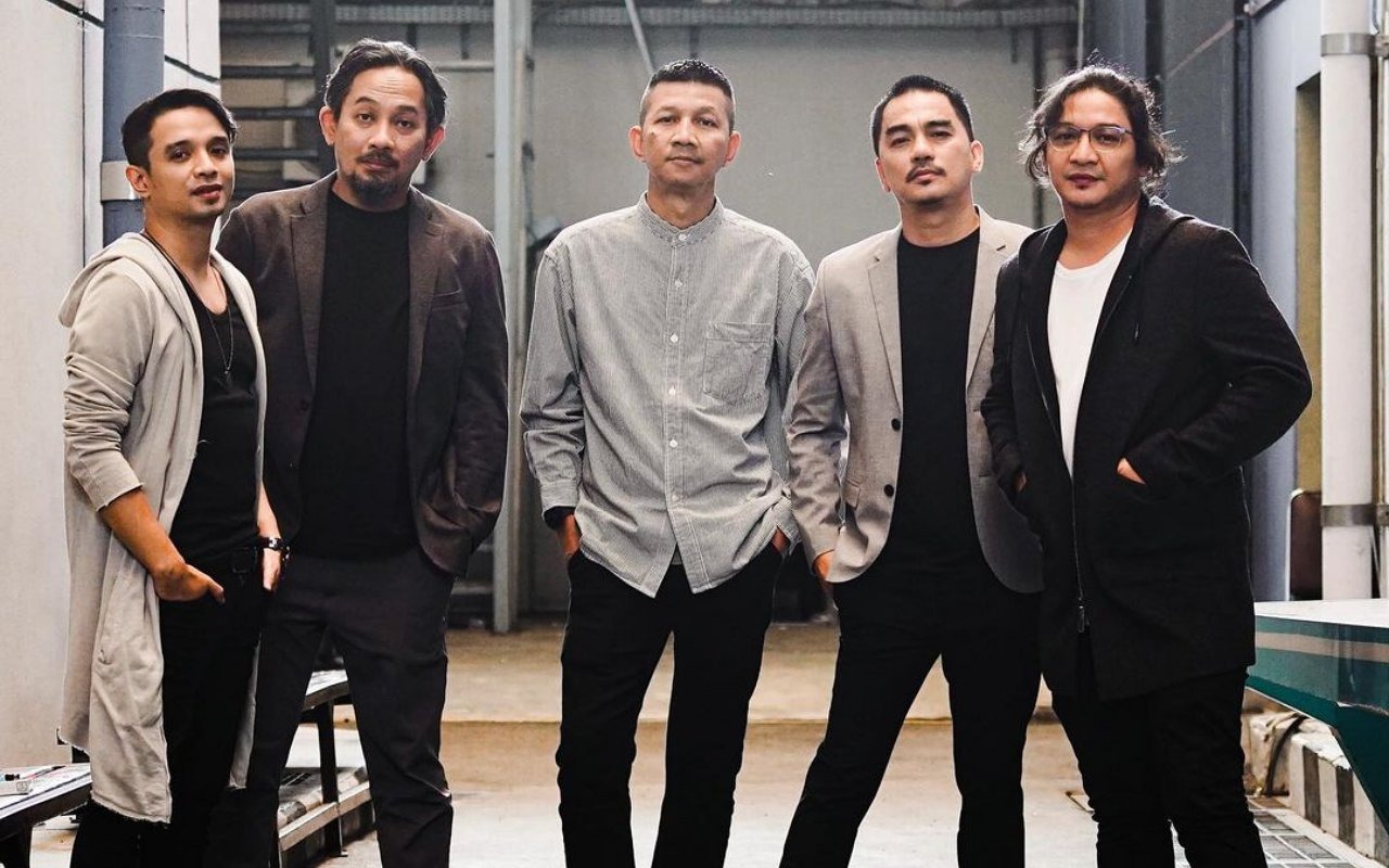 Grub Band Ungu.
