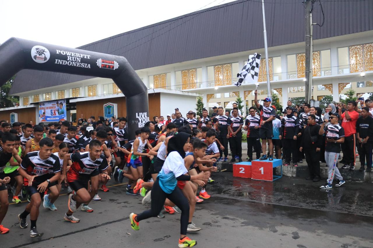 FUN RUN: Kegiatan Fun run 5k di Lapangan Merdeka&nbsp;Binjai.(Istimewa/Sumut Pos)
