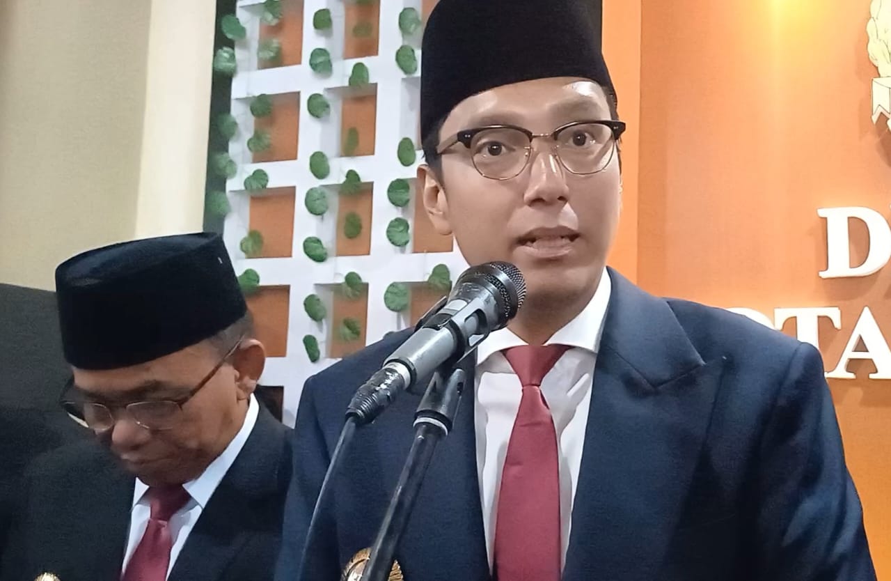 Wali Kota Medan, Rico Waas didampingi Wakil Wali Kota Medan, Zakiyuddin&nbsp;Harahap. (Markus Pasaribu/Sumut Pos).