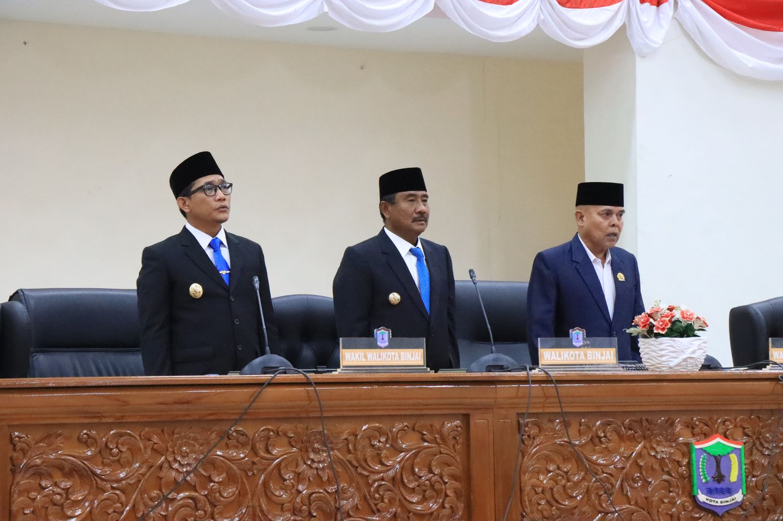 PARIPURNA: Wali Kota Binjai, Amir Hamzah dan Wakil Wali Kota Binjai, Hasanul Jihadi dalam rapat paripurna di&nbsp;gedung&nbsp;dewan.(Diskominfo Binjai/Sumut Pos)