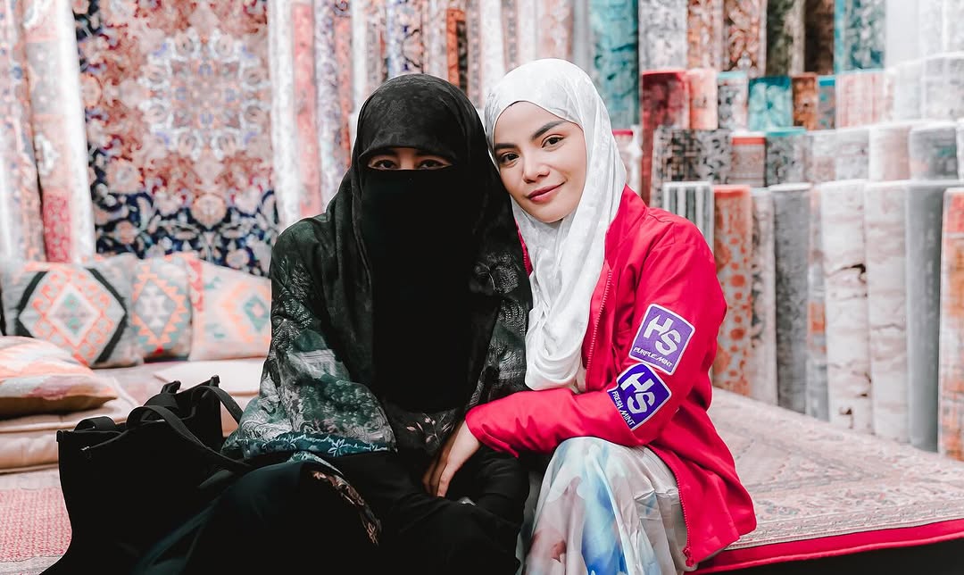 Ummi Pipik dan Dinar Candy. (Dok: instagram)