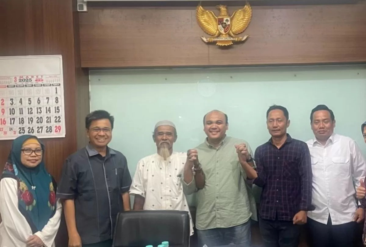 DAMAI: Keluarga mendiang Mat Solar dan keluarga M Idris berdamai terkait sengketa tanah bernilai Rp3,3 milyar. (Dok: jawapos)